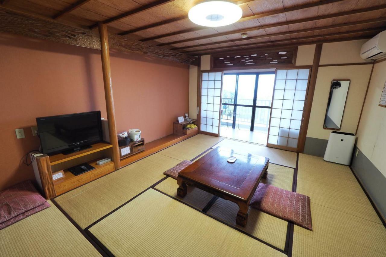 屋久島グリーンホテル 3*